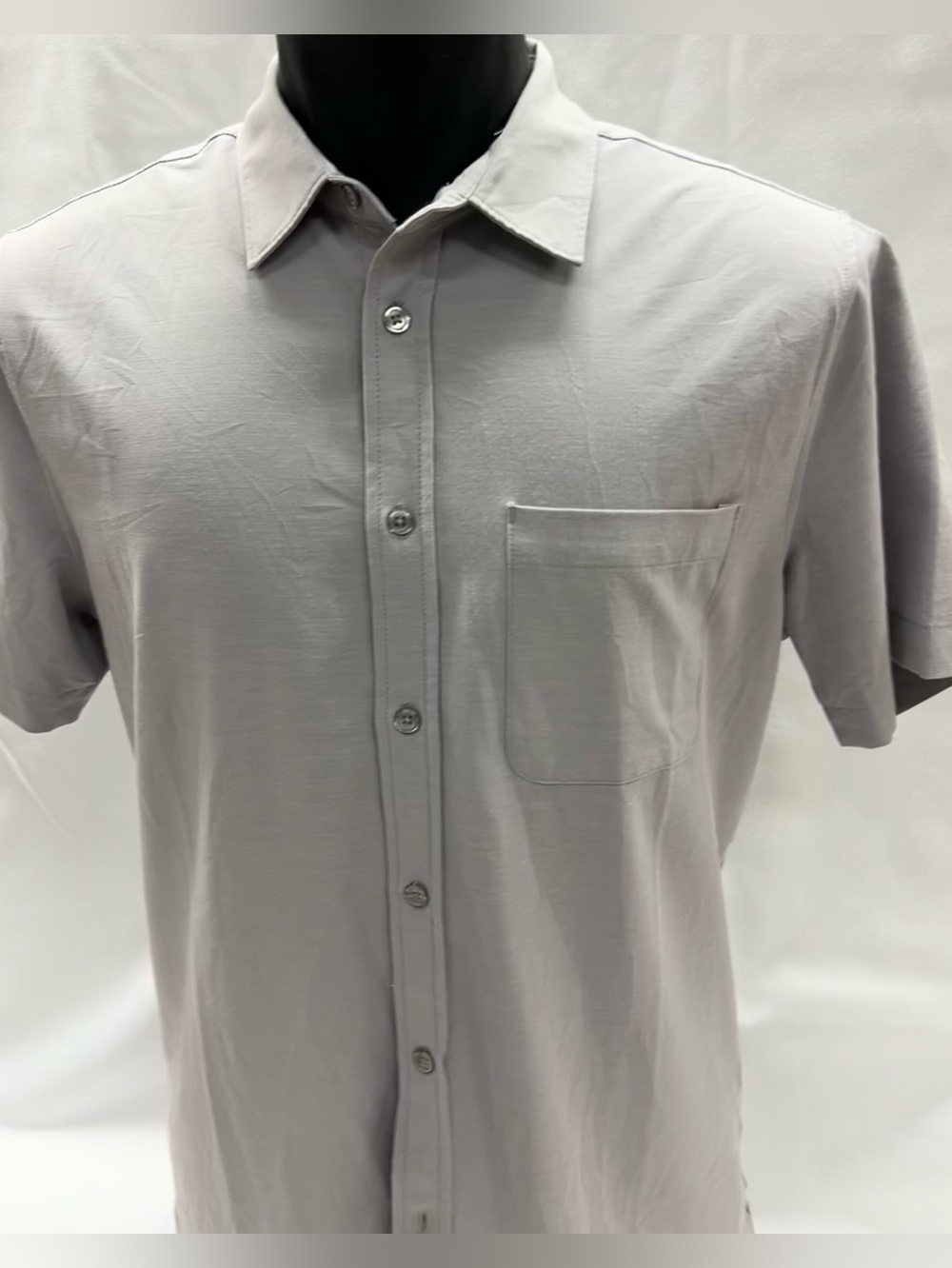 VUORI men’s medium grey button down casual shirt